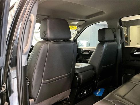 Used 2024 GMC Sierra 1500 SLT image 22