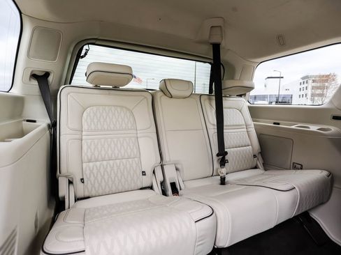Used 2022 Lincoln Navigator Black Label AWD/4WD image 29