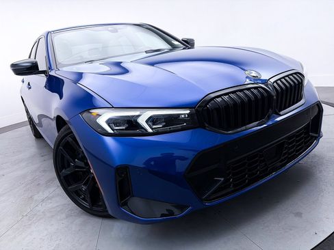 Used 2025 BMW 330i Sedan w/ M Sport Package RWD image 3