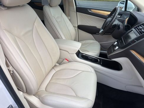 Used 2015 Lincoln MKC AWD w/ Equipment Group 101A Select image 28