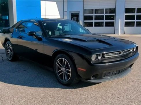 Used 2019 Dodge Challenger SXT w/ Cold Weather Group image 2