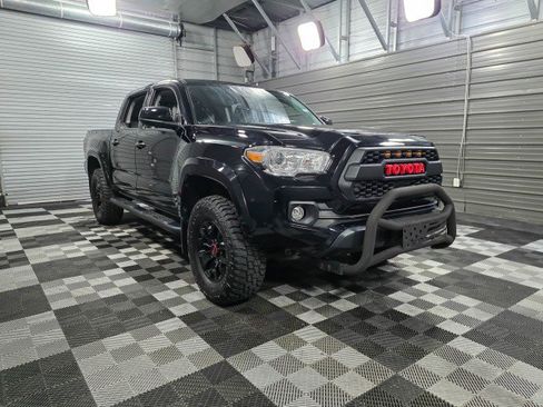 Used 2019 Toyota Tacoma SR5 image 4