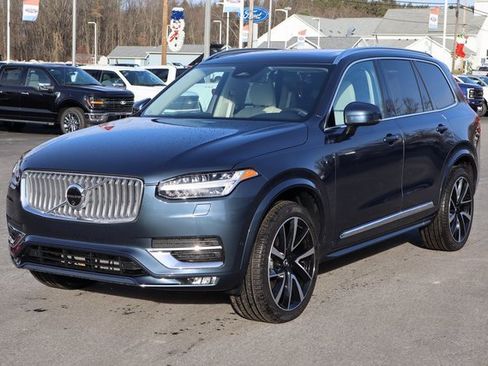 Used 2025 Volvo XC90 B6 Plus w/ Protection Package Premier image 14