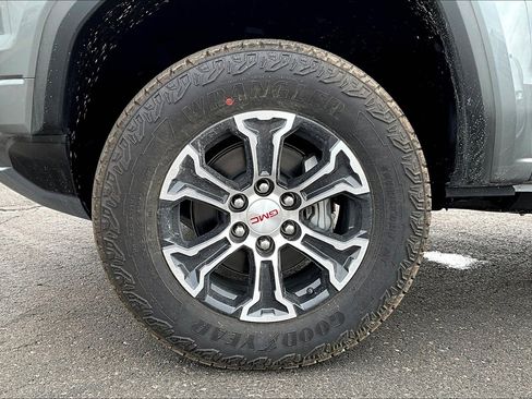 New 2025 GMC Canyon AT4 image 12