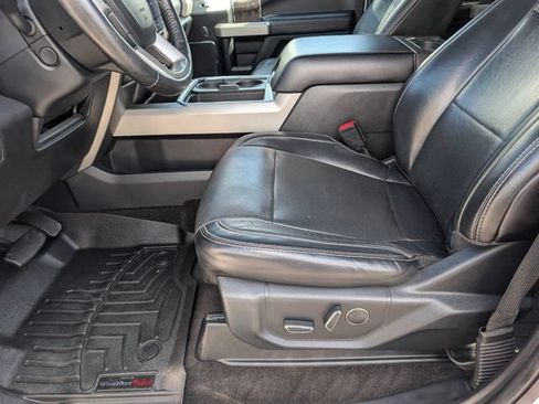 Used 2018 Ford F250 Lariat w/ Lariat Ultimate Package AWD/4WD image 14
