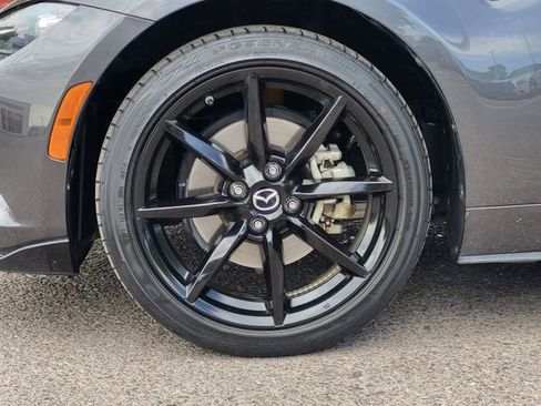 Used 2019 MAZDA MX-5 Miata RF Club RWD image 7