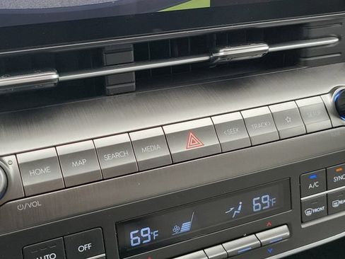 Used 2025 Hyundai Kona SEL FWD image 29