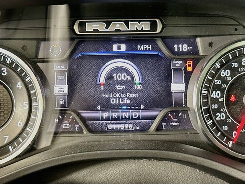 Used 2022 RAM 1500 Laramie RWD image 19