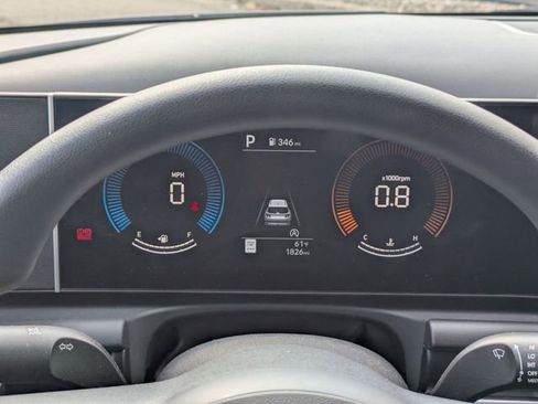 Certified 2025 Hyundai Tucson SE image 8