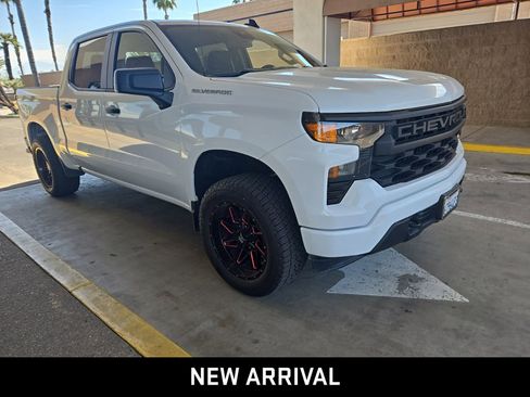 Certified 2022 Chevrolet Silverado 1500 Custom image 3