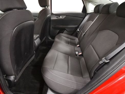 Certified 2019 Kia Forte LXS FWD image 15
