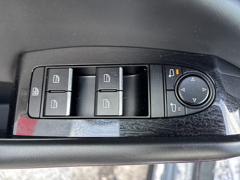 Used 2025 MAZDA MAZDA3 s image 17