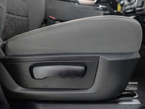 Used 2018 RAM 1500 Big Horn image 33