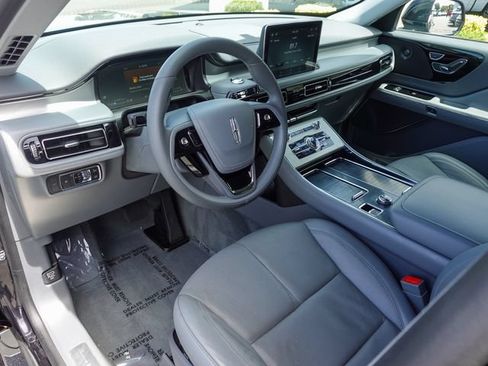 Used 2020 Lincoln Aviator Reserve w/ Equipment Group 201A AWD/4WD image 11