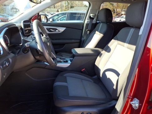 Used 2025 Chevrolet Blazer LT w/ Convenience Package image 12