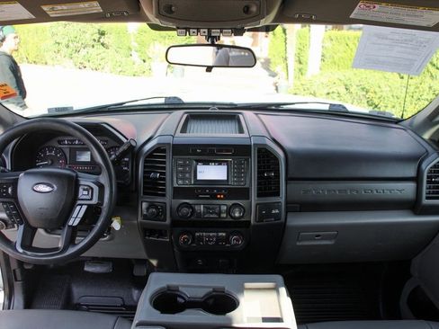 Used 2020 Ford F250 XL w/ Power Equipment Group AWD/4WD image 27