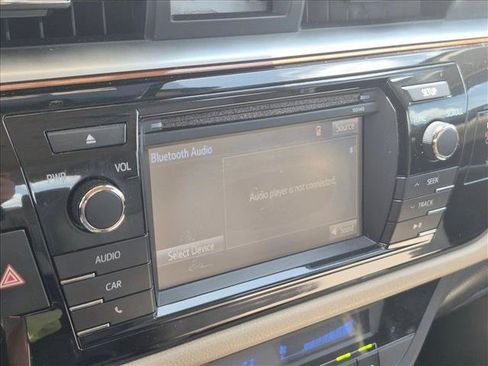 Used 2014 Toyota Corolla LE FWD image 11