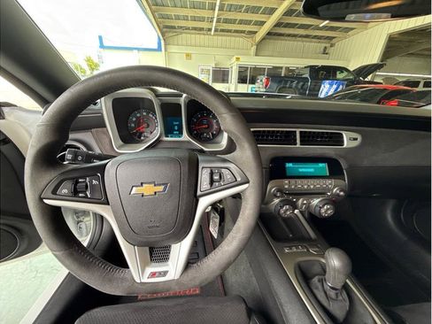 Used 2015 Chevrolet Camaro Z/28 image 23