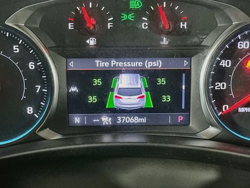 Used 2024 Chevrolet Equinox Premier FWD image 19