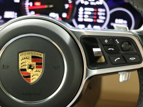 Used 2021 Porsche Cayenne AWD/4WD image 27