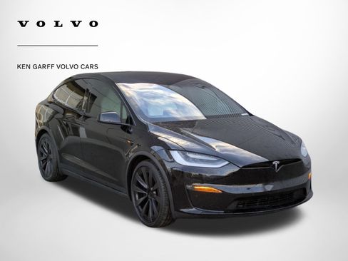 Used 2022 Tesla Model X image 1