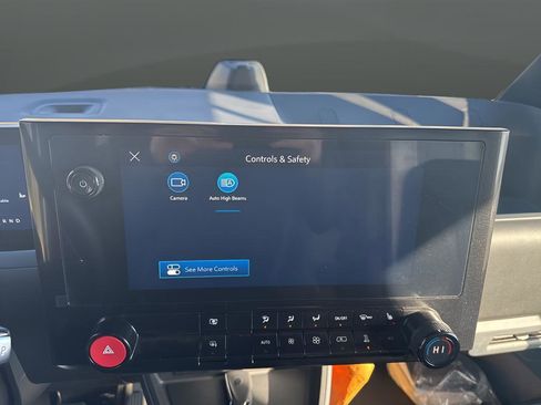 Used 2024 Chevrolet Brightdrop 400 w/ Commercial Equipment Package image 36