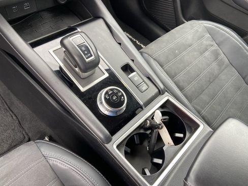 Used 2023 Mitsubishi Outlander SE FWD image 43
