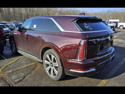 Used 2025 Cadillac Escalade IQ Luxury 2 w/ LPO, Premium Carpet Package AWD/4WD image 7