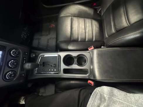 Used 2014 Dodge Challenger R/T RWD image 26