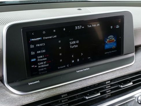 Used 2022 Kia Telluride SX w/ Nightfall Edition Package image 16