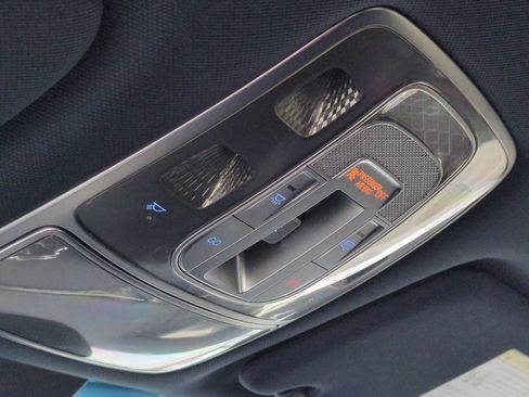 Used 2022 Genesis GV70 3.5T Sport AWD/4WD image 23