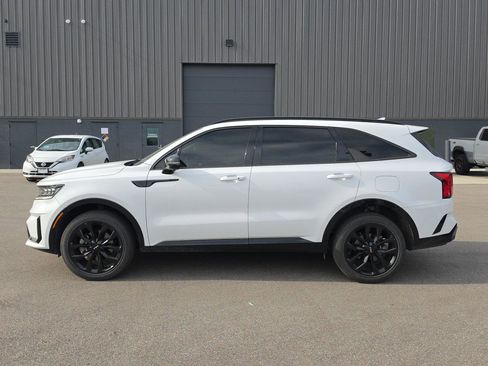 Used 2023 Kia Sorento SX AWD/4WD image 6