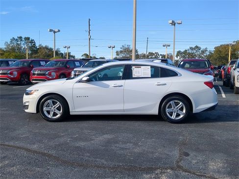 Used 2024 Chevrolet Malibu LT image 9