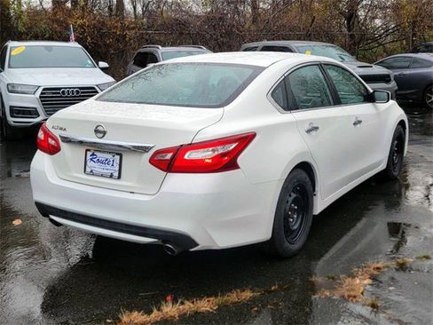 Used 2017 Nissan Altima 2.5 S w/ Power Driver Seat Package image 13