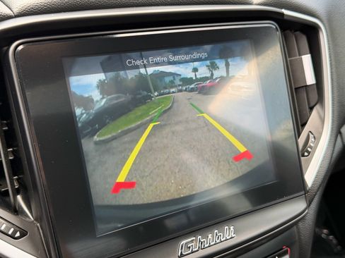 Used 2018 Maserati Ghibli RWD image 24