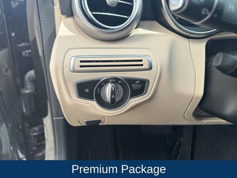 Used 2021 Mercedes-Benz C 300 Sedan image 17