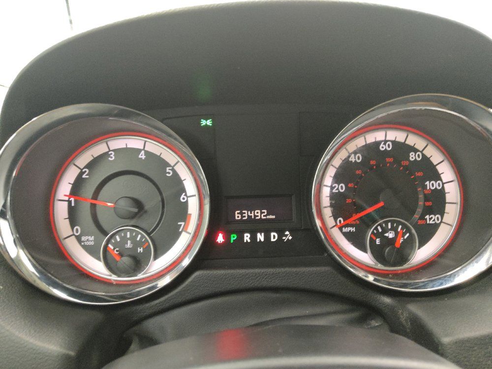 Used 2016 Dodge Grand Caravan American Value Package w/ UConnect Hands-Free Group FWD image 23