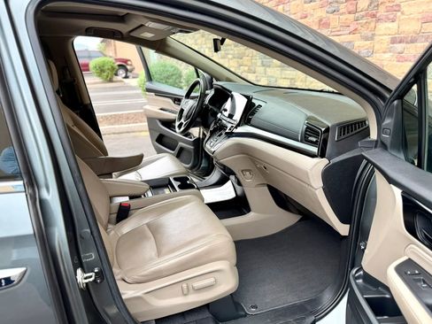 Used 2019 Honda Odyssey Elite image 8