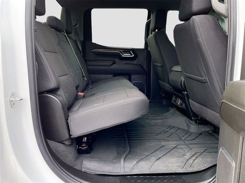 Used 2025 Chevrolet Silverado 1500 LT image 23