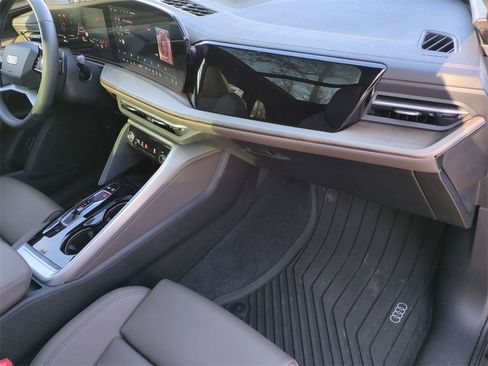 Used 2025 Audi Q5 Premium Plus image 25