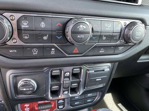 New 2026 Jeep Wrangler Unlimited Rubicon AWD/4WD image 12