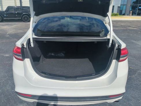 Used 2017 Ford Fusion S FWD image 14