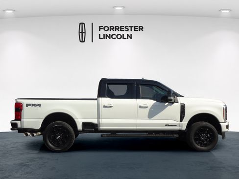Used 2025 Ford F250 Lariat w/ Lariat Ultimate Package AWD/4WD image 2