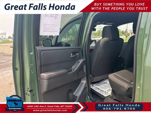 Used 2026 Nissan Frontier PRO-4X w/ Tow Package AWD/4WD image 18