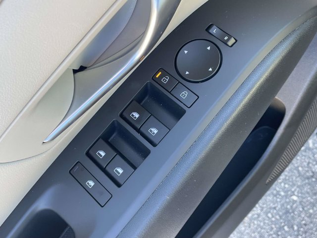 Certified 2025 Hyundai Tucson SEL FWD image 19