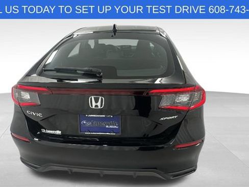 Used 2025 Honda Civic Sport image 4
