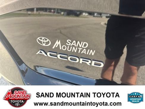 Used 2023 Honda Accord EX-L image 10