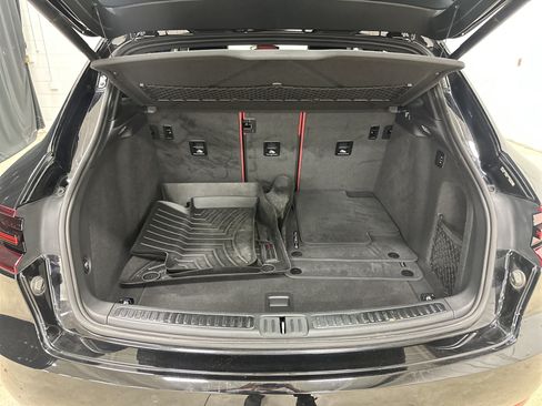 Used 2018 Porsche Macan GTS AWD/4WD image 32