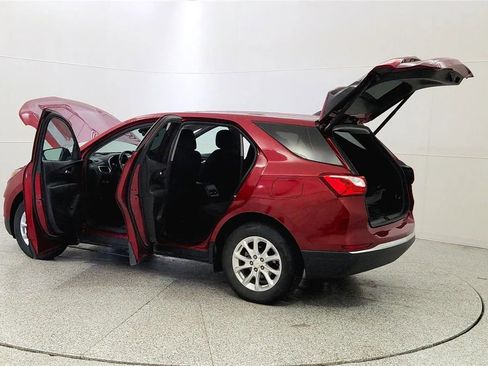 Used 2019 Chevrolet Equinox LT w/ Driver Convenience Package FWD image 11