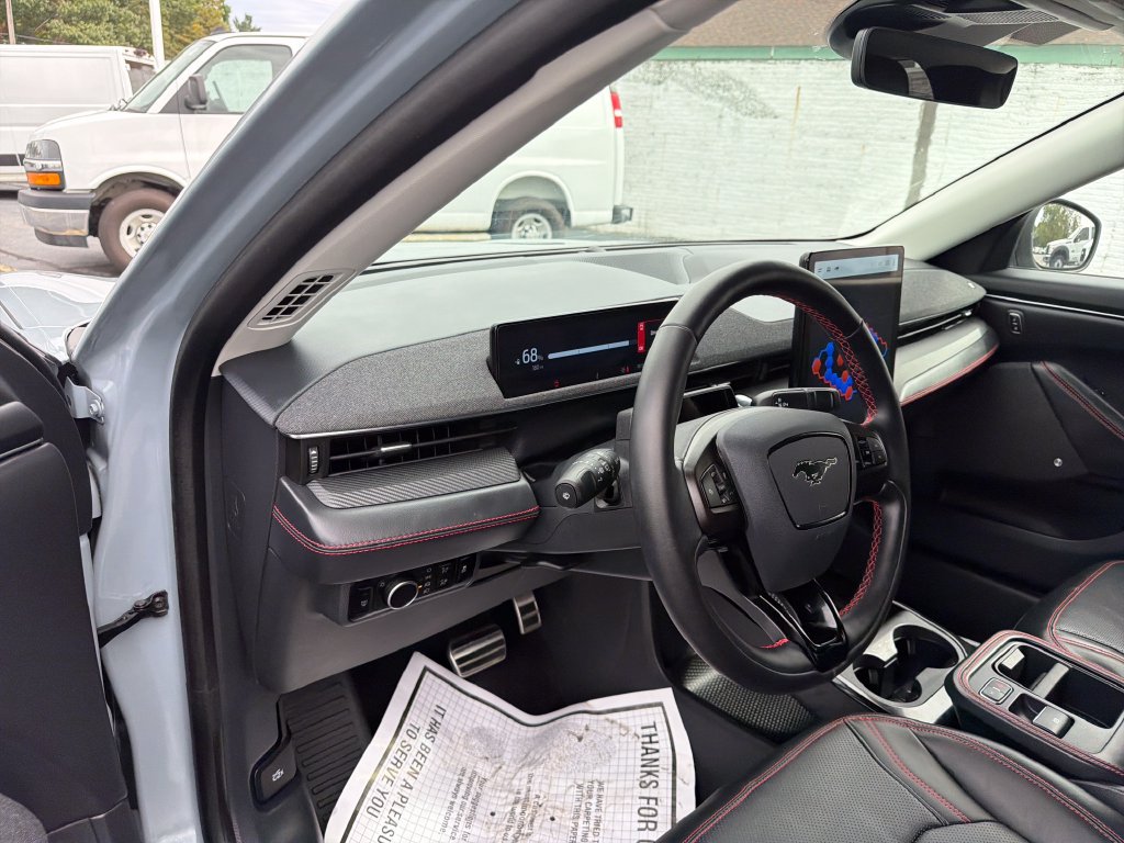 Used 2025 Ford Mustang Mach-E Premium w/ Sport Appearance Package AWD/4WD image 28